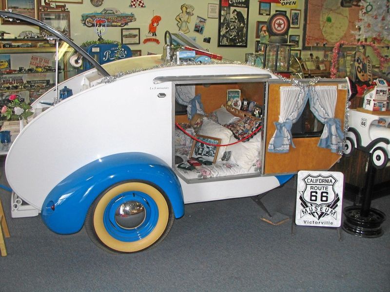 Photo-Ready Nostalgia: Icons, Diner Booths, Buses & VW Love Bus