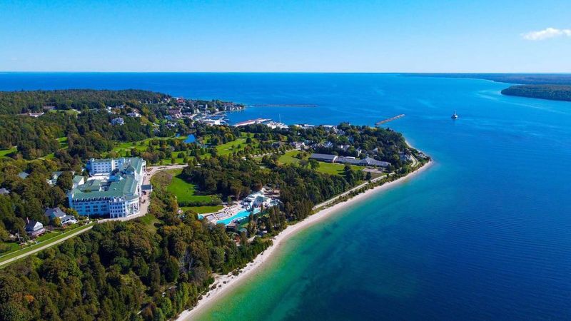 Mackinac Island (Straits of Mackinac)