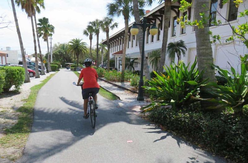 A Car-Free Way to Discover Paradise