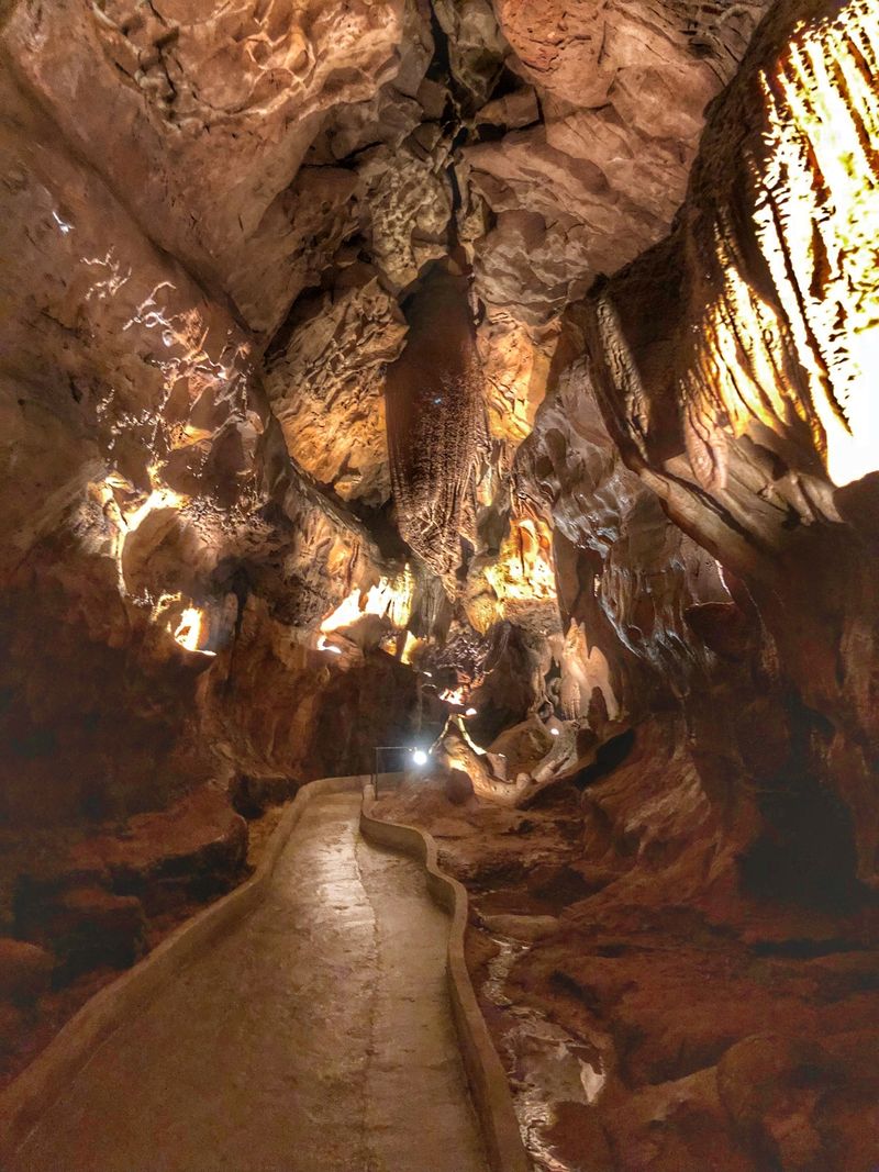 Diamond Caverns (Park City)