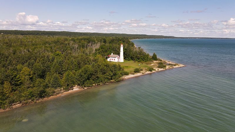 Sturgeon Point Lighthouse