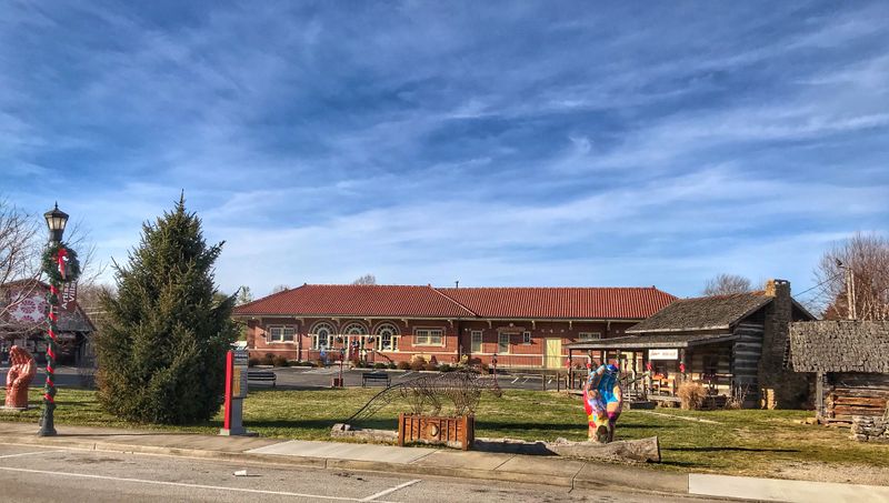 A Town Built On Craft: Pottery, Glass, And Woodwork Galore