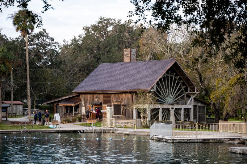 Old Spanish Sugar Mill Pancake House (De Leon Springs)