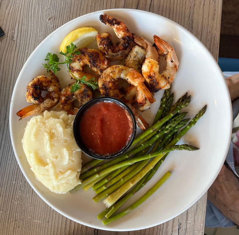 Classic Coastal Dishes That Pair Perfectly With Serene Views