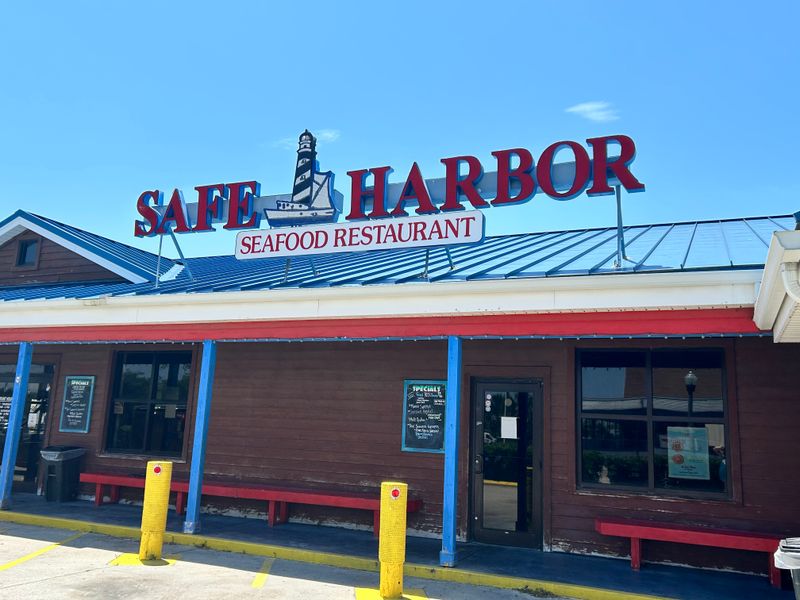 Safe Harbor Seafood Market & Restaurant