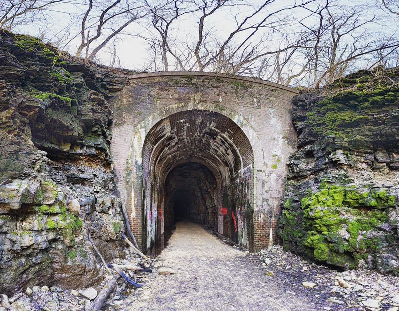 Winter Ice Formations That Turn the Tunnel Into a Frozen Wonderland