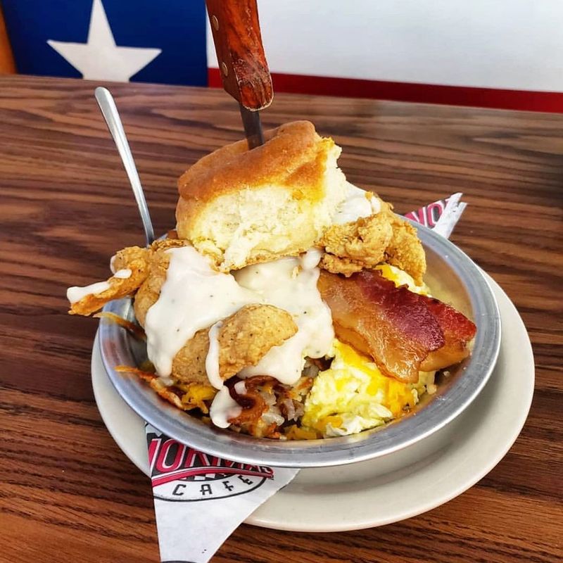 Big, Fluffy Biscuits And Hearty Breakfasts That Define The “Good Old Days”