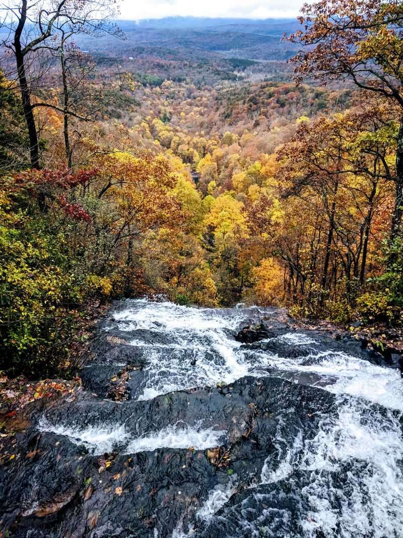 Multiple Overlooks Offering Completely Different Perspectives