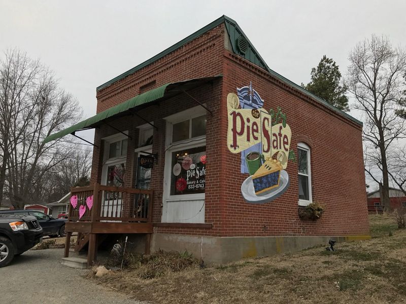 The Pie Safe Bakery & Cafe (Pocahontas)