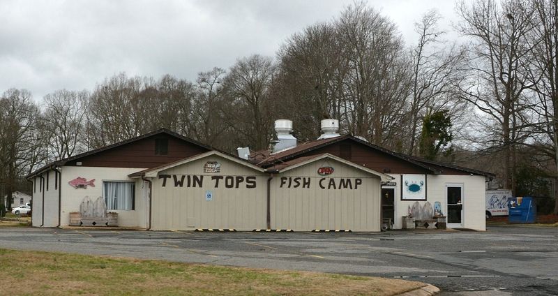 Twin Tops Fish Camp (Gastonia)