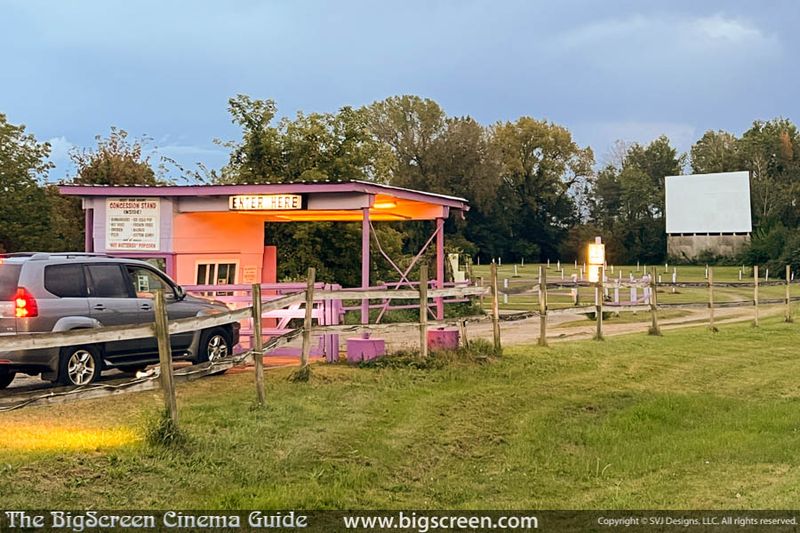 Why Big Sky Twin Still Draws Crowds Long After Other Drive-Ins Closed