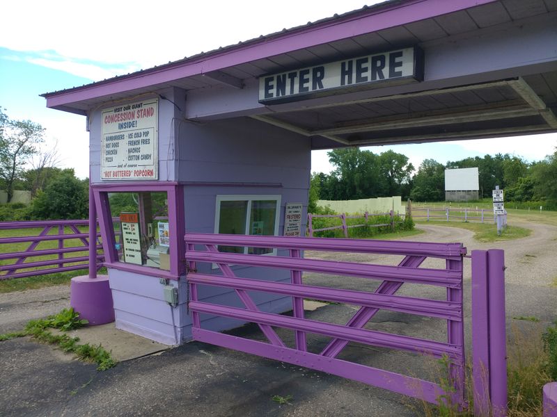The Wisconsin Dells Drive-In That’s Kept Movie Magic Alive For Decades