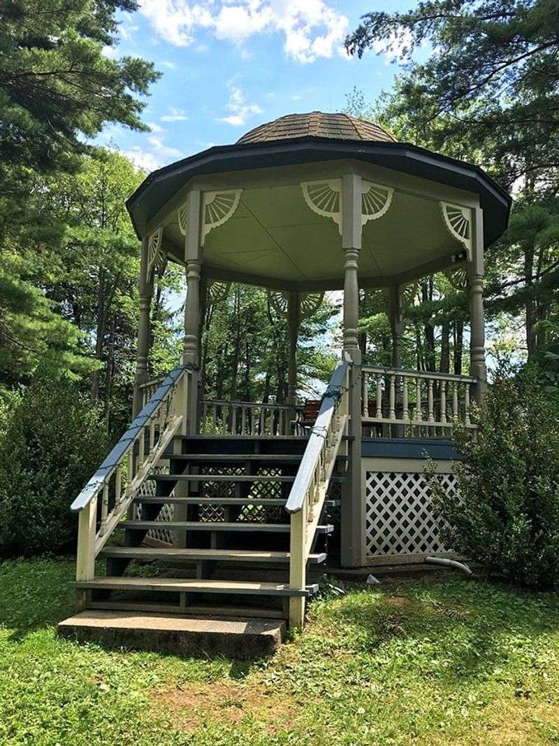 A Historic Lake Village Hidden In Pennsylvania's Endless Mountains