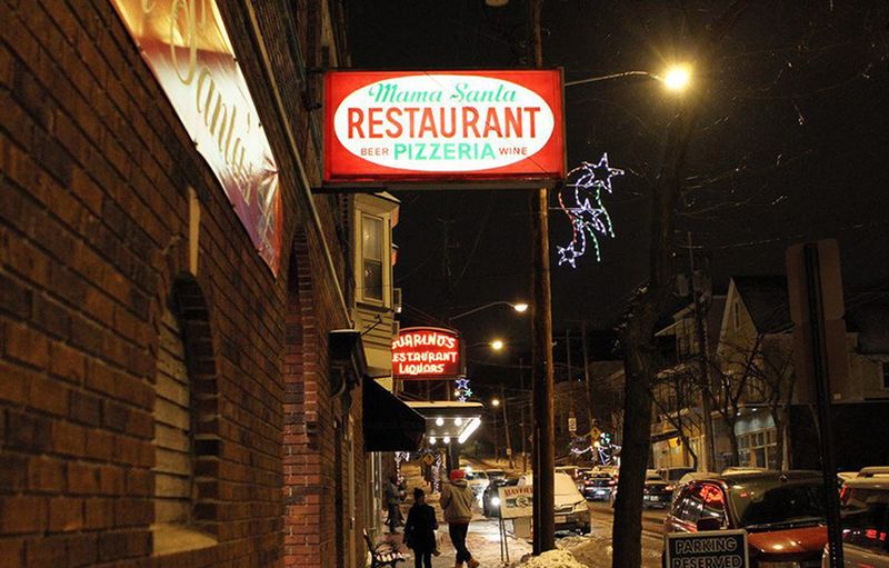 Mama Santa's Restaurant & Pizzeria, Cleveland