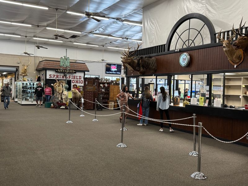 Heart Of Ohio Antique Center (Springfield)