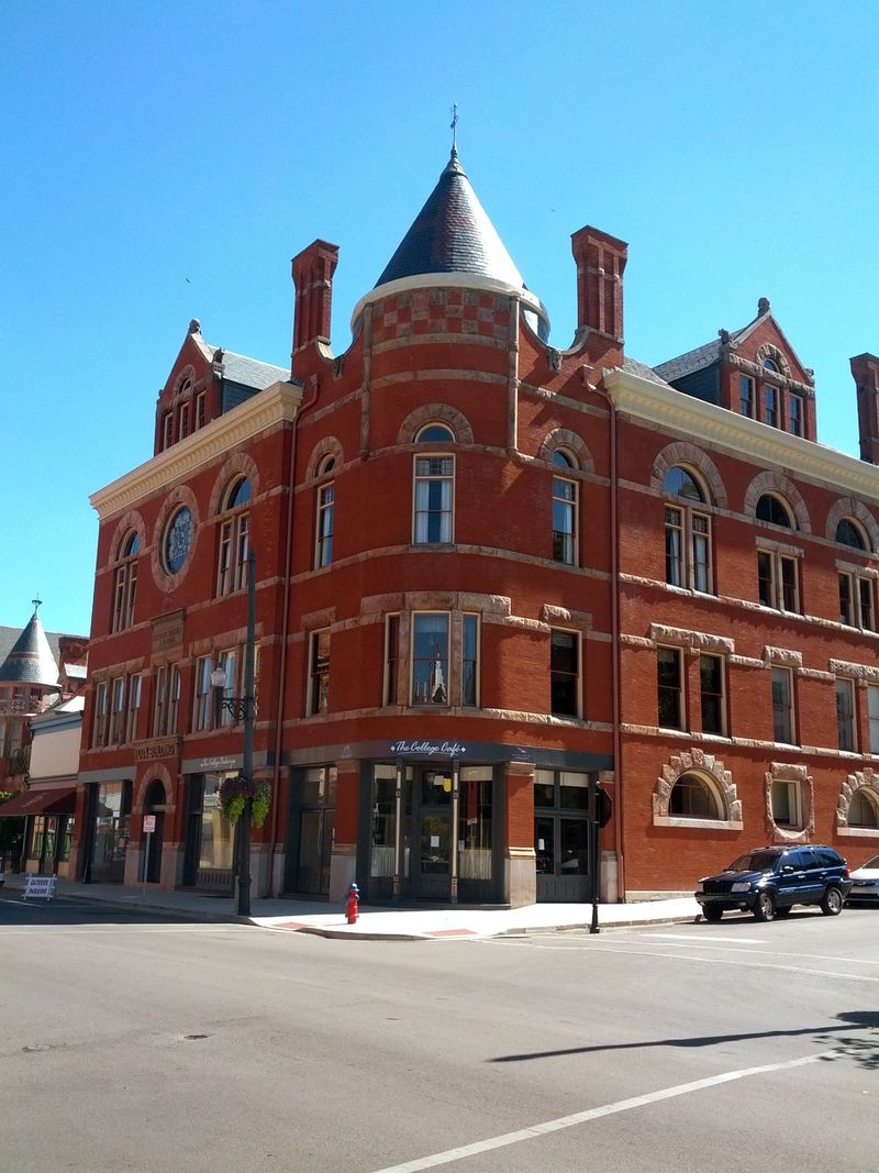One Of Kentucky's Best-Preserved Historic Downtowns