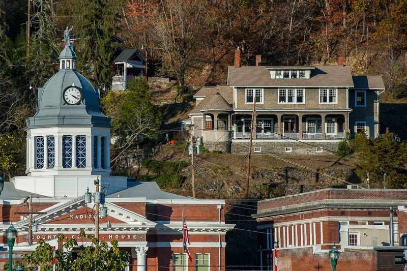 A National Historic District You Can Walk In 10 Minutes