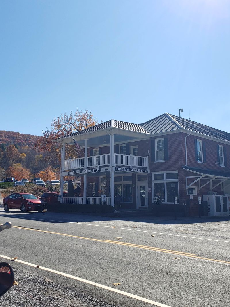 Where One Restaurant Is Also The Heart Of The Town