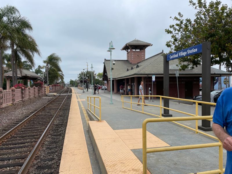 NCTD COASTER (Oceanside–San Diego)