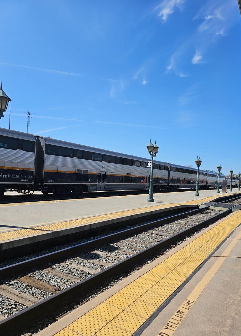 Amtrak Gold Runner (Bay Area/Sacramento–San Joaquin Valley–Bakersfield)