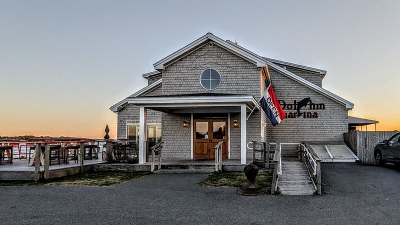 Dolphin Marina & Restaurant (South Harpswell)