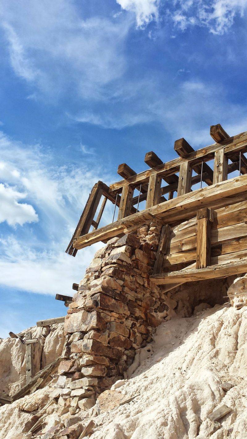 Delamar Ghost Town, Caliente