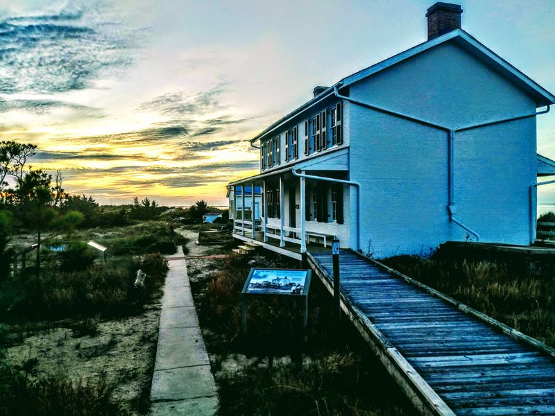 Portsmouth Village: A Boat-Only Time Capsule With Ghost-Town Quiet