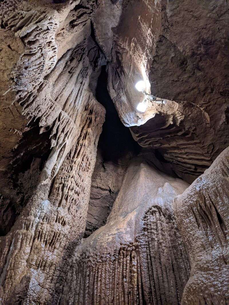Onyx Cave (Cave City)