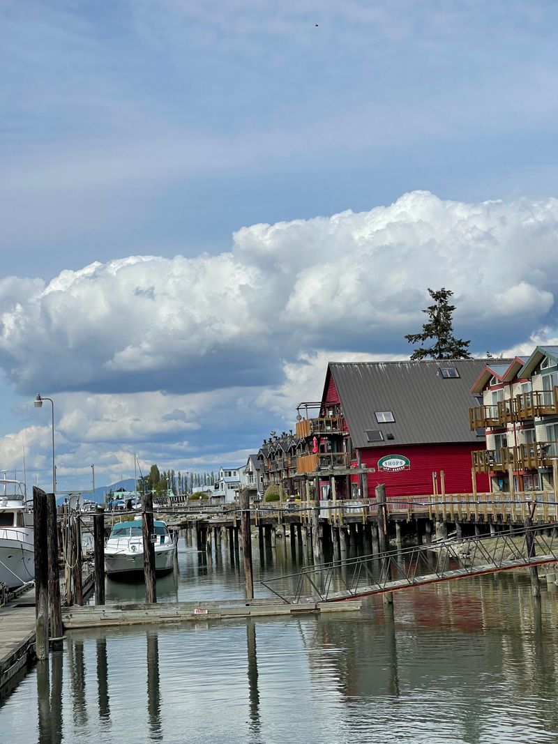 A Stroll Through La Conner's Historic Streets