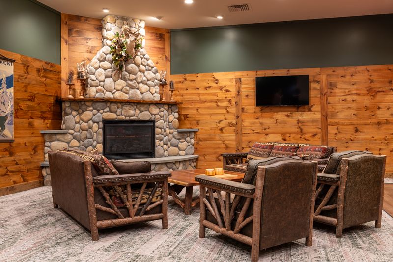 The Lodge At Schroon Lake (Schroon Lake)