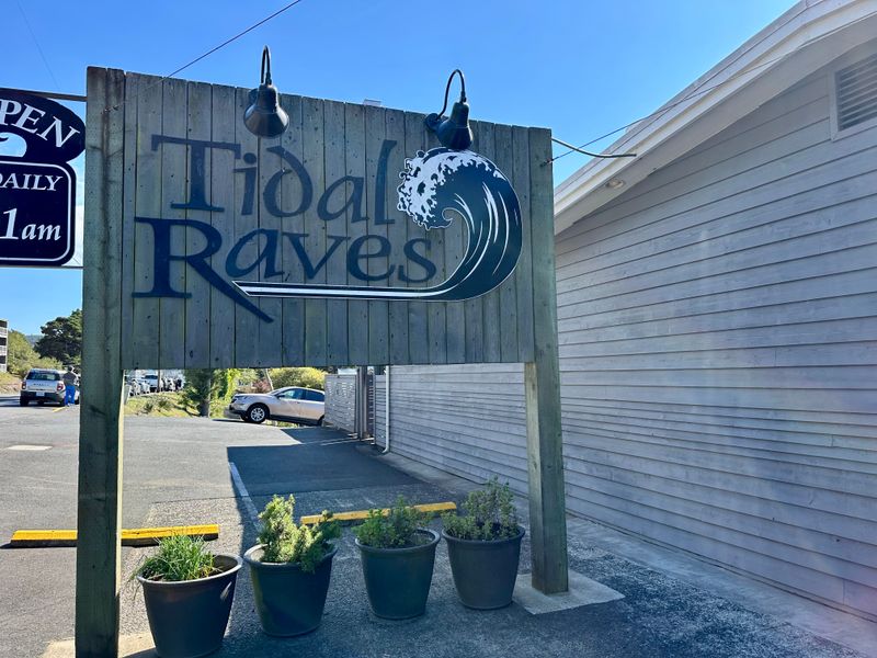 Tidal Raves Seafood Grill, Depoe Bay