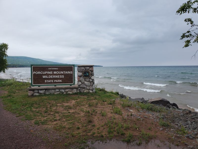 Porcupine Mountains Wilderness State Park – Union Bay Tiny House (Ontonagon)