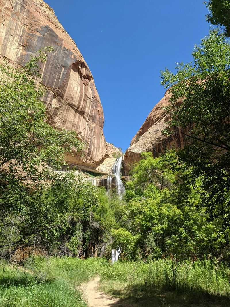 Escalante's Stunning Waterfalls: Hidden Oases In The Desert