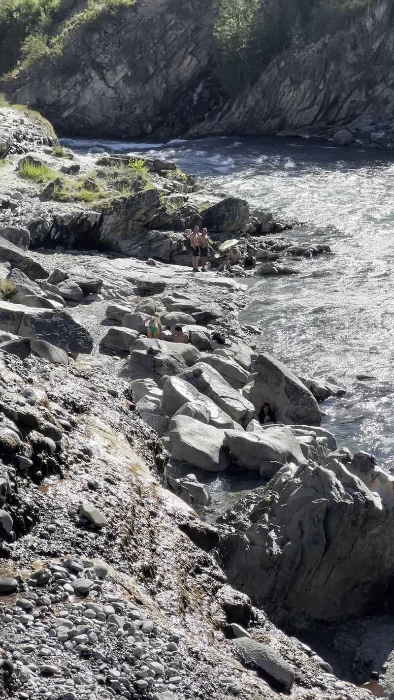 Hot Water Flows Directly Into The Payette River For a Wild, Outdoor Spa Feel