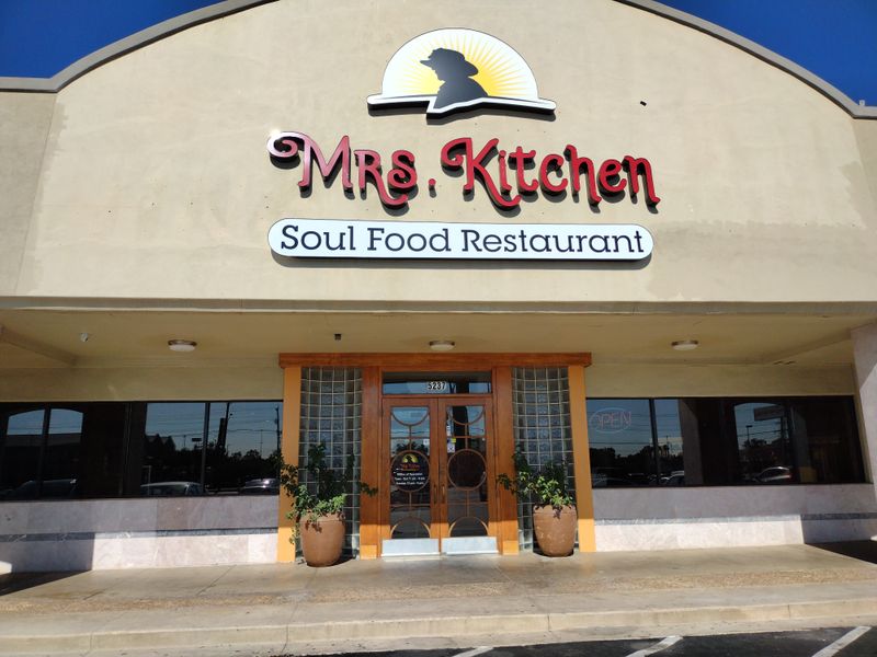 Mrs. Kitchen Soul Food Restaurant & Bakery