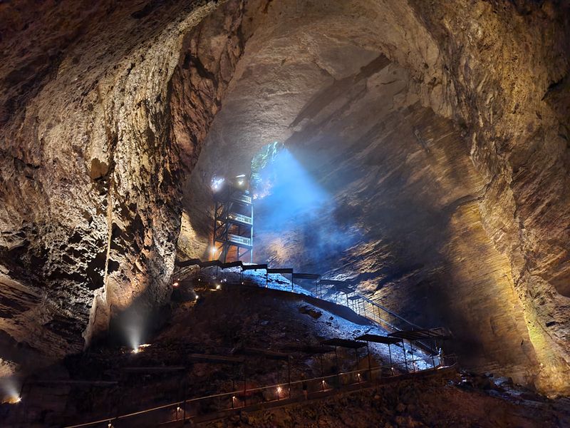 Marvel Cave (Branson)