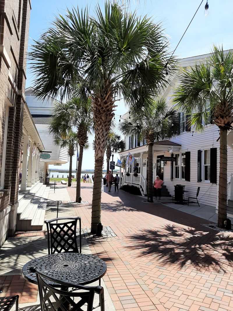 A Taste Of Lowcountry At Quiet Tables