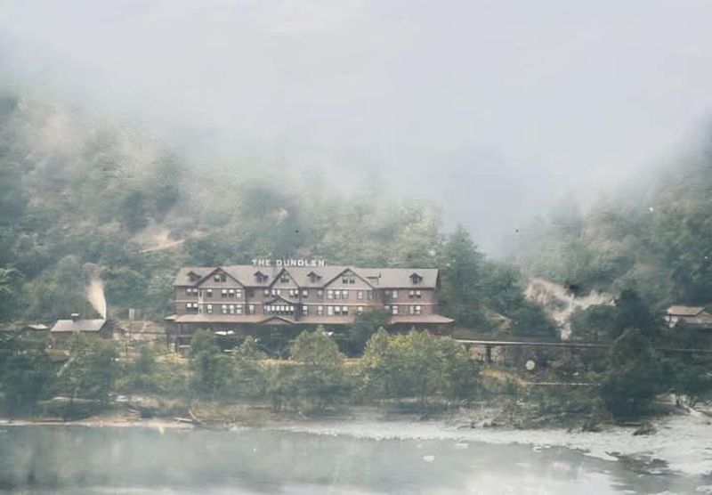 Dun Glen Ghost Town, Dun Glen Rd (via Dun Glen Exit off I-80), Pershing County