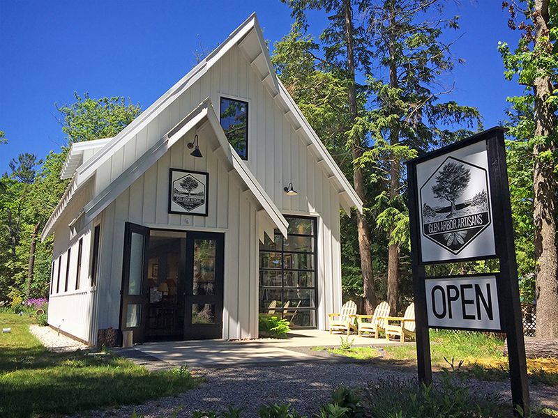 Glen Arbor Artisans (Glen Arbor)