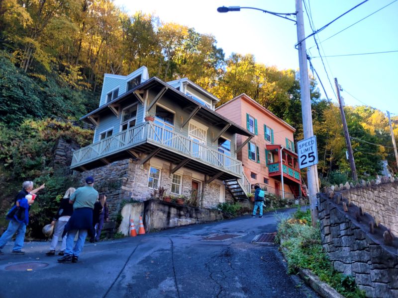 A Walkable Layout Encourages Slowing Down