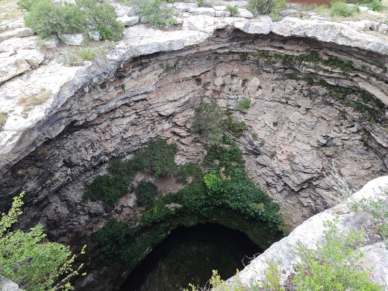 Devil's Sinkhole State Natural Area (Near Rocksprings)
