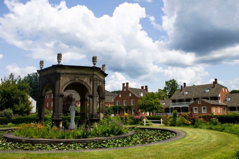 Old Economy Village (Ambridge)