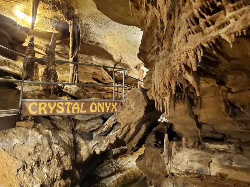 Crystal Onyx Cave (Cave City)