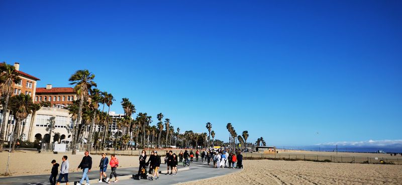 A Calm Cruise Through Palisades Park