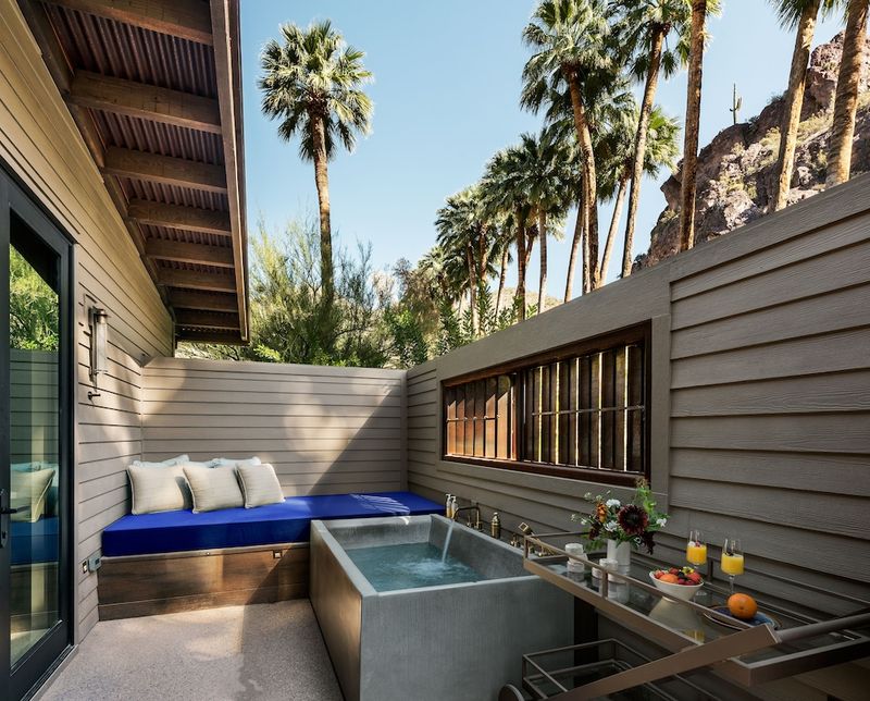 Hot-Spring Waters Flow Directly Into Private Soaking Tubs