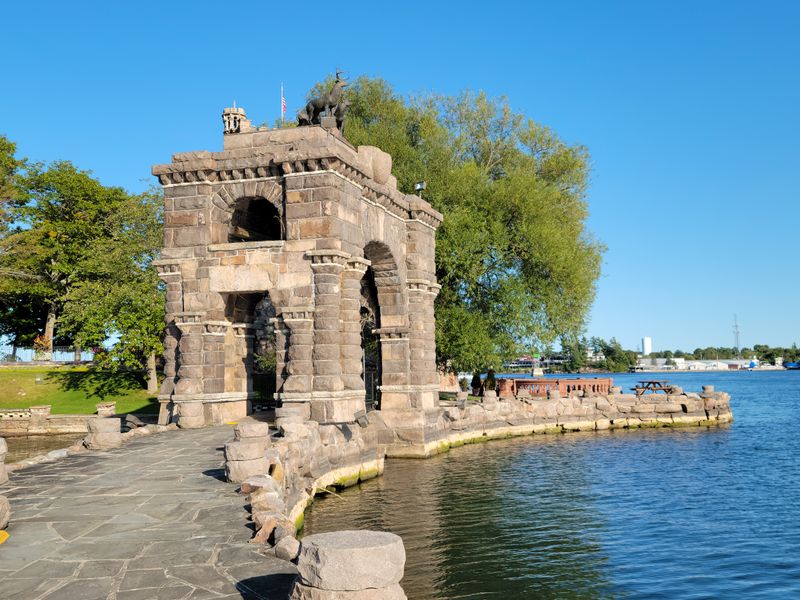Why Heart Island Is A Hidden Paradise For Stunning Photos