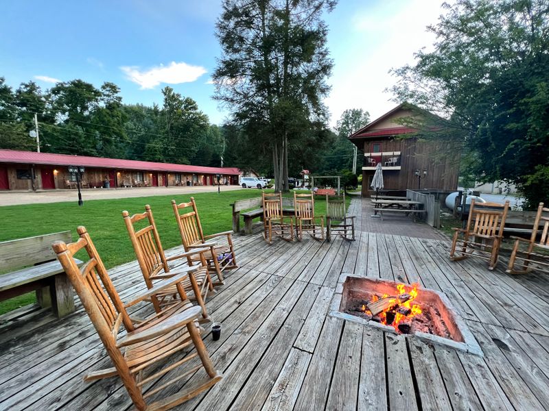 A Slow-Paced Mountain Retreat Built For Breathing Room