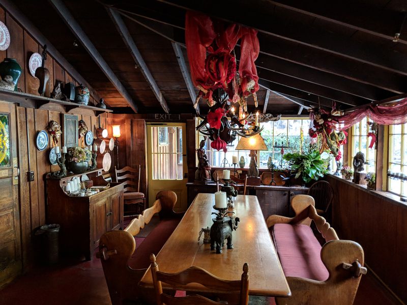 A Big Sur Tradition: Meals Shared In A Firelit Dining Room