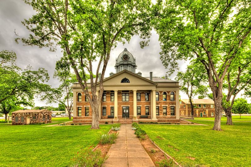 Walking Tours of More Than 50 Historic Buildings