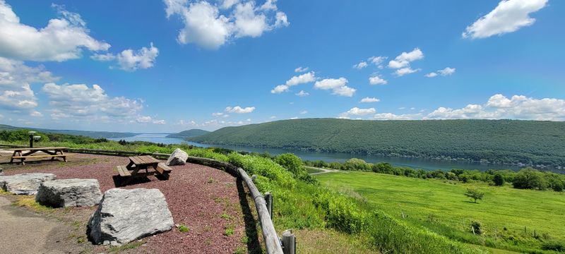 Naples' Outdoor Paradise: Hiking, Lakes, And Scenic Views